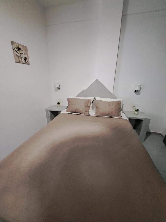 Studios Irineos Περίσσα Εξωτερικό φωτογραφία