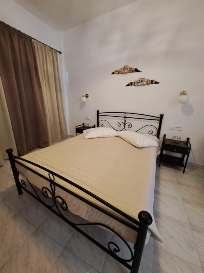 Studios Irineos Περίσσα Εξωτερικό φωτογραφία
