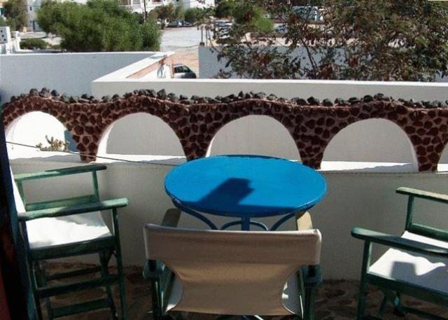 Studios Irineos Περίσσα Εξωτερικό φωτογραφία